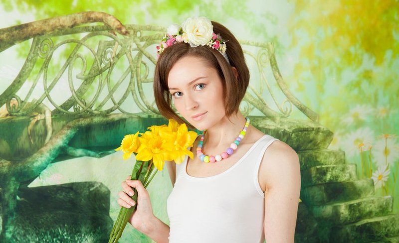 Дина, 24